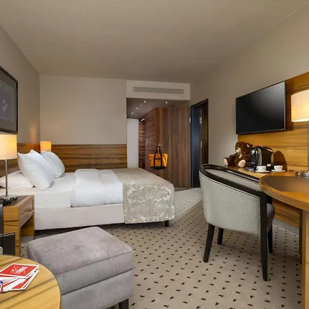 Отель Maritim Bad Homburg 4*